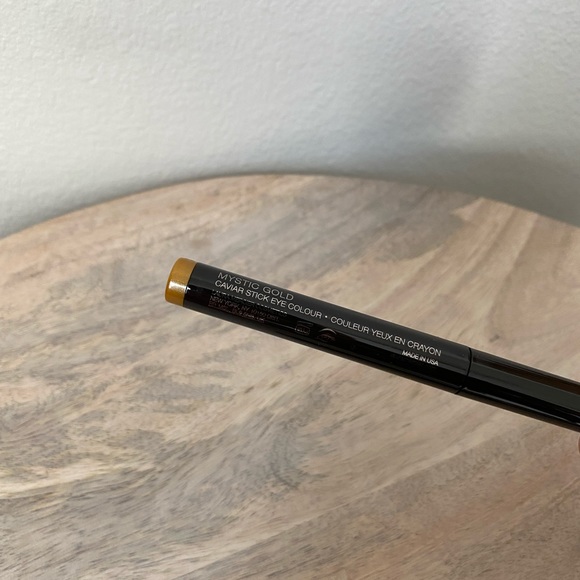 NIB Laura Mercier Caviar Stick Eye Colour in “Mystic Gold” 1.64g/0.05 Oz - Picture 3 of 3